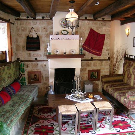 Hagiati Guesthouse Edessa Esterno foto