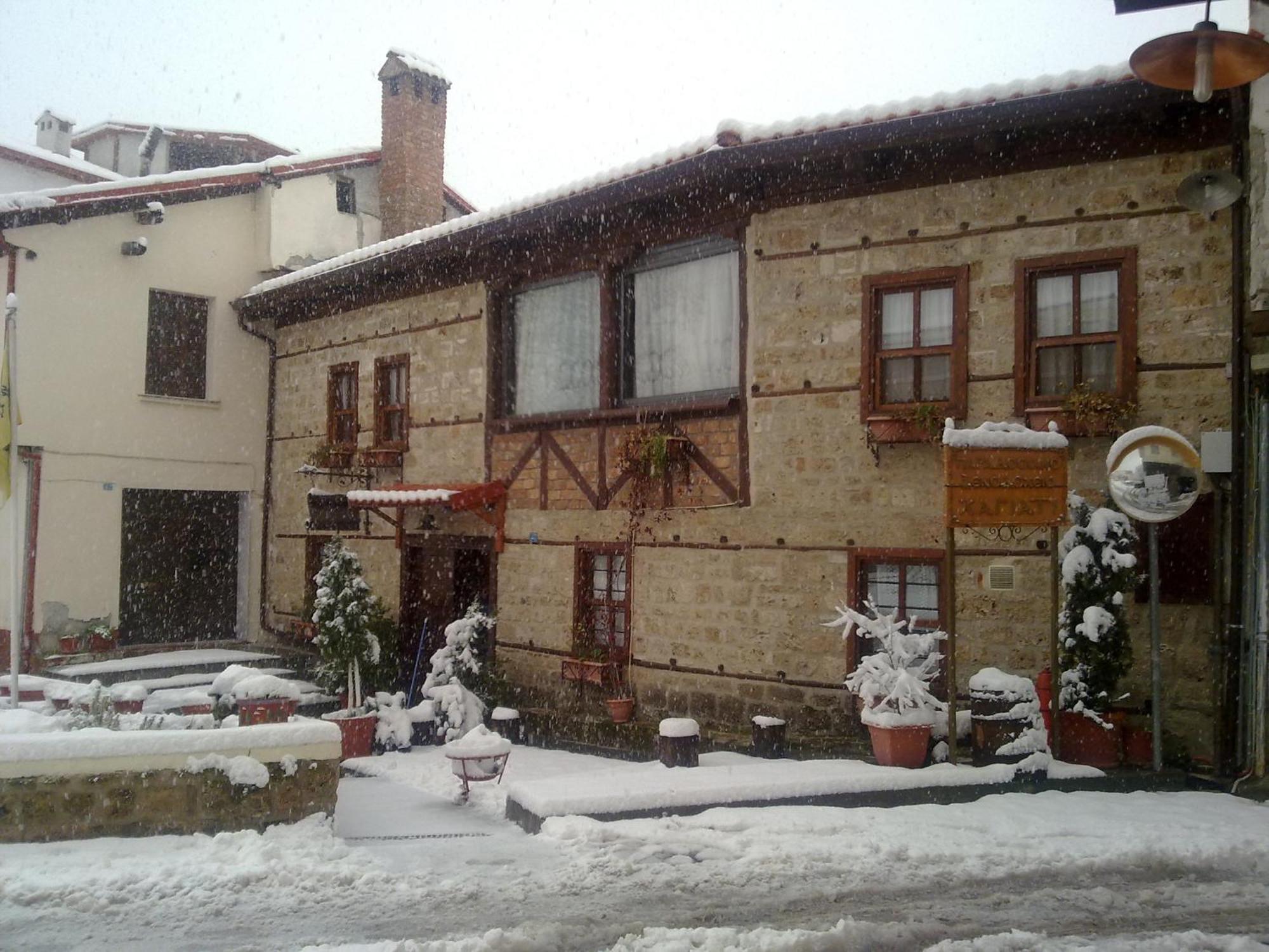 Hagiati Guesthouse Edessa Esterno foto