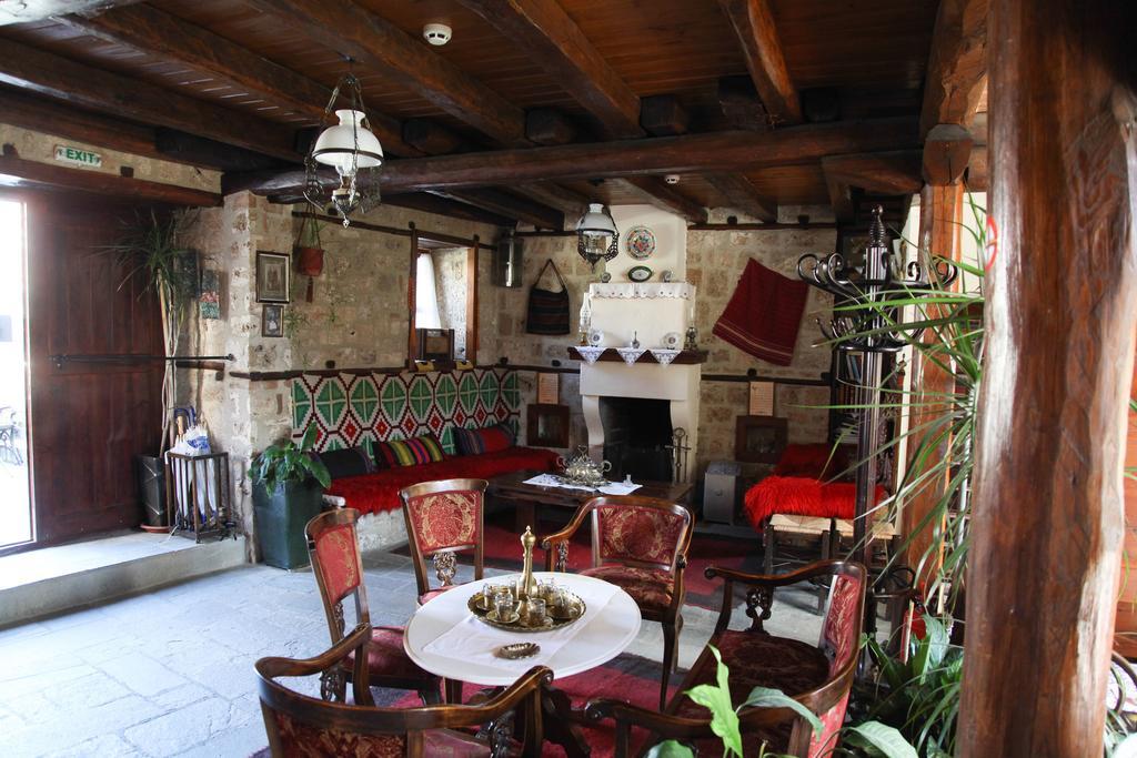 Hagiati Guesthouse Edessa Esterno foto