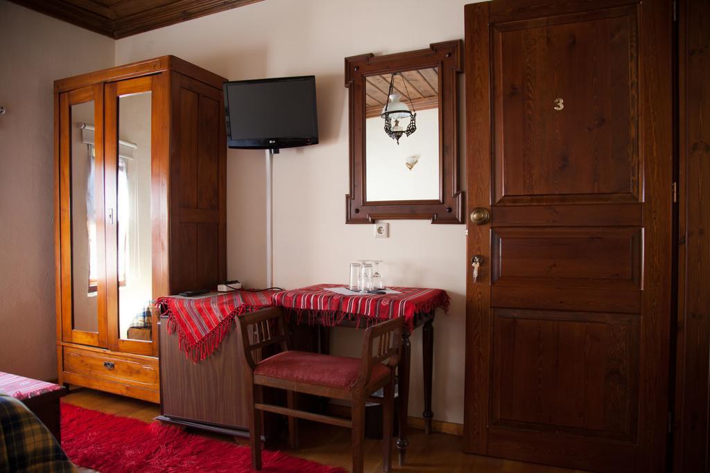 Hagiati Guesthouse Edessa Esterno foto