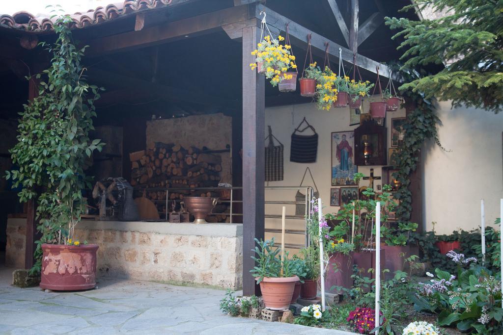 Hagiati Guesthouse Edessa Esterno foto