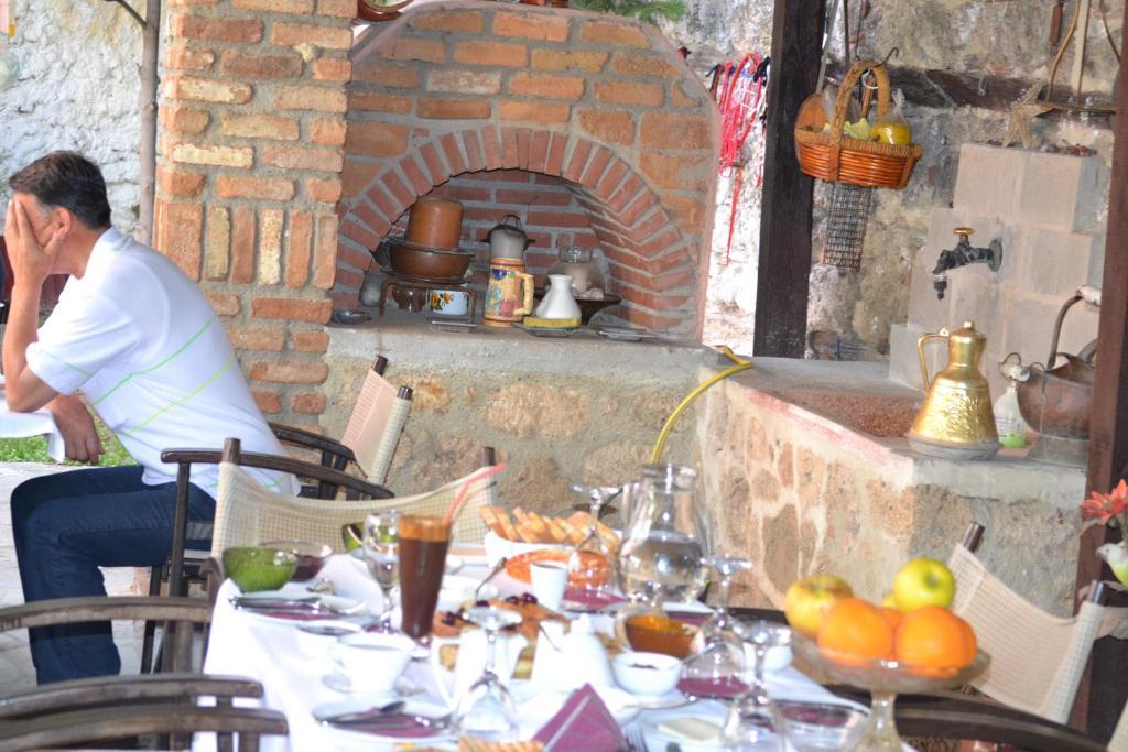 Hagiati Guesthouse Edessa Esterno foto