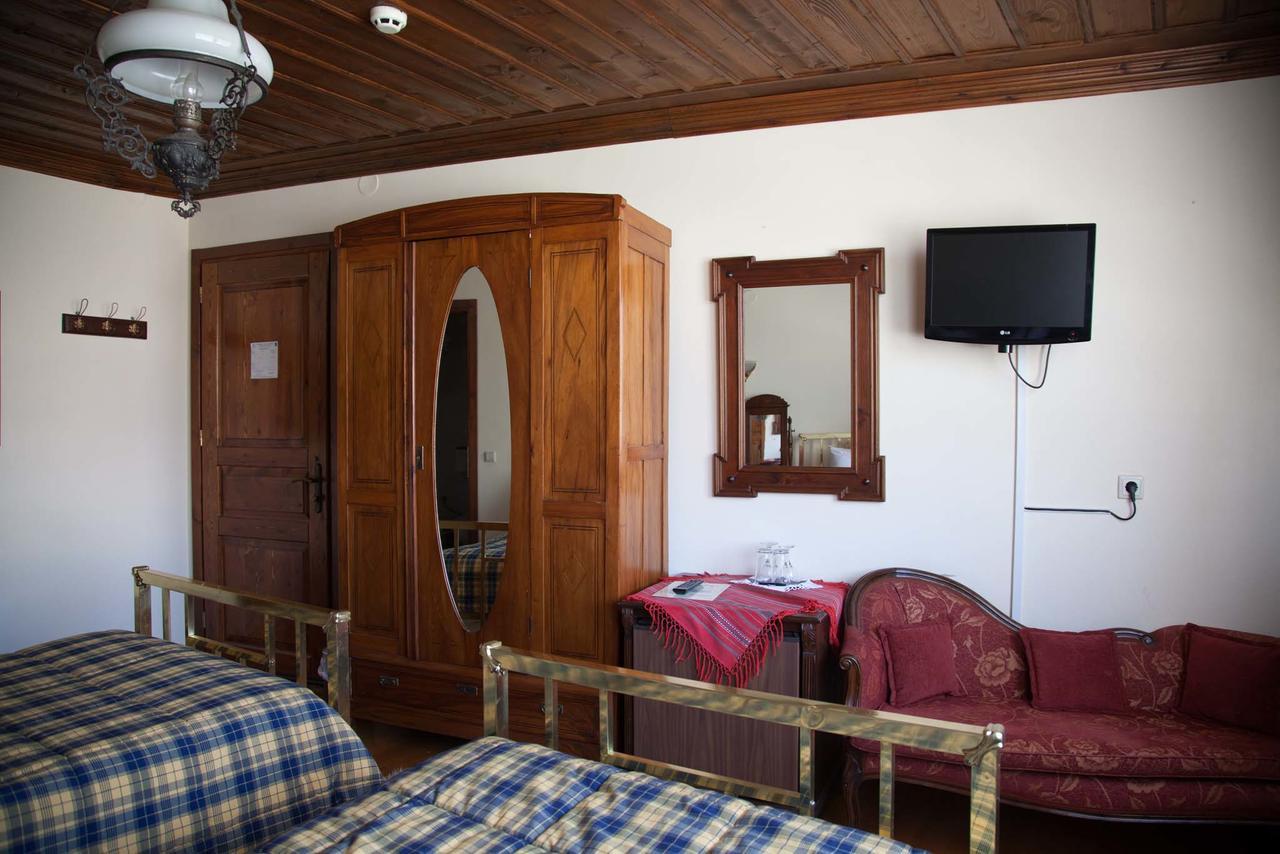 Hagiati Guesthouse Edessa Esterno foto